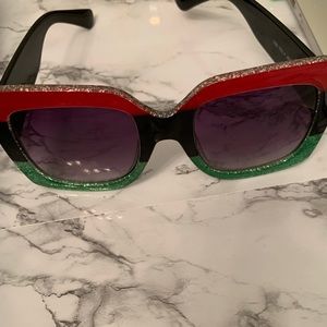 Ladies oversized sunglasses